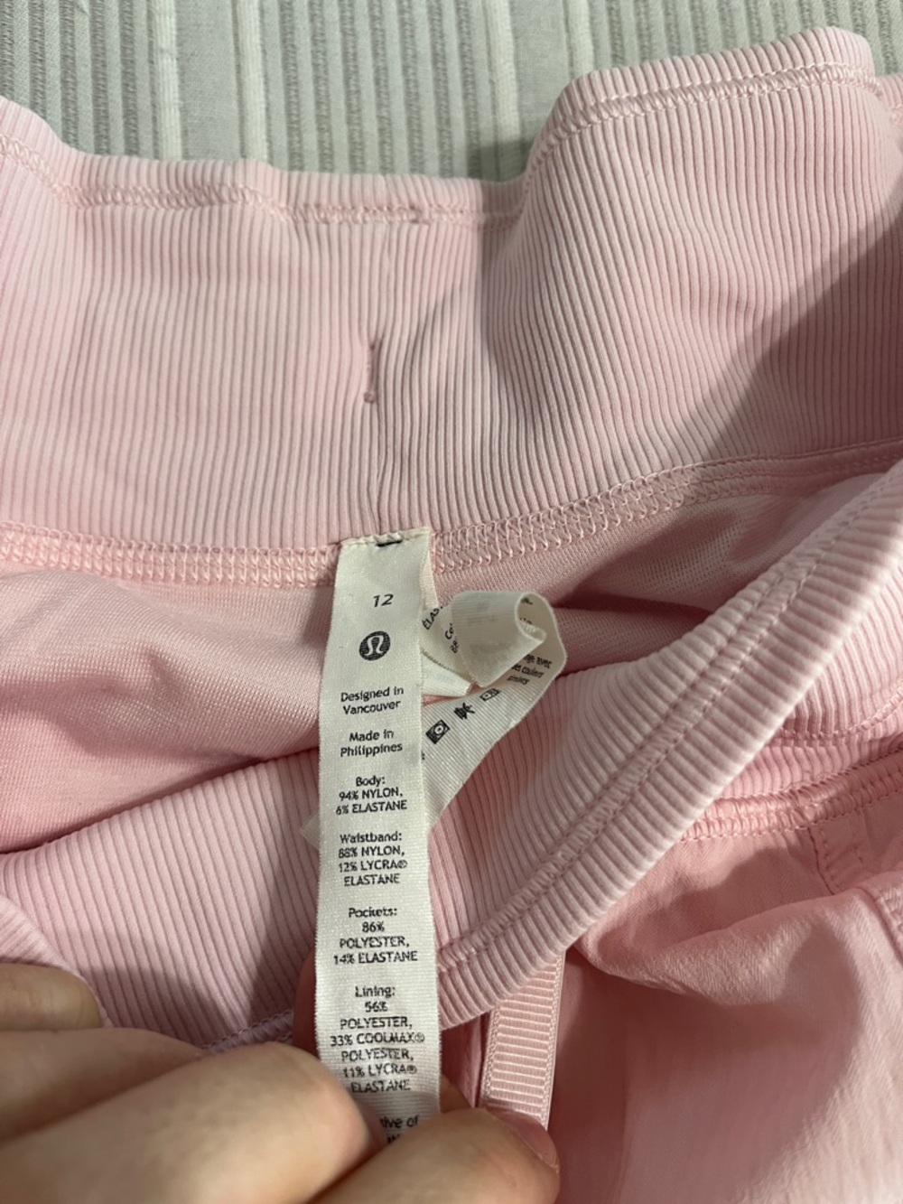 lululemon pink lightweight jogger pants - Picture 3 of 3